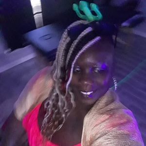 Meet your Posher, Helen